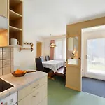 Serviced - Kirchbuehl@home Γκρίντελβαλντ